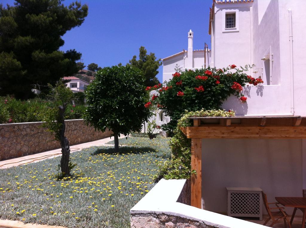 Xenon Estate Villa Spetses Town Bagian luar foto