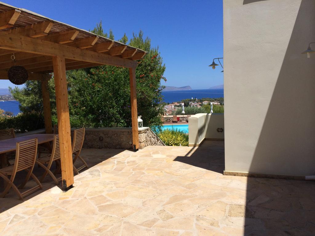 Xenon Estate Villa Spetses Town Bagian luar foto